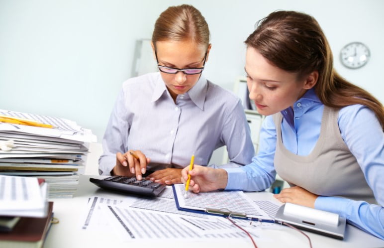 The minimum you should receive when hiring outsourced bookkeeping services in Australia.
